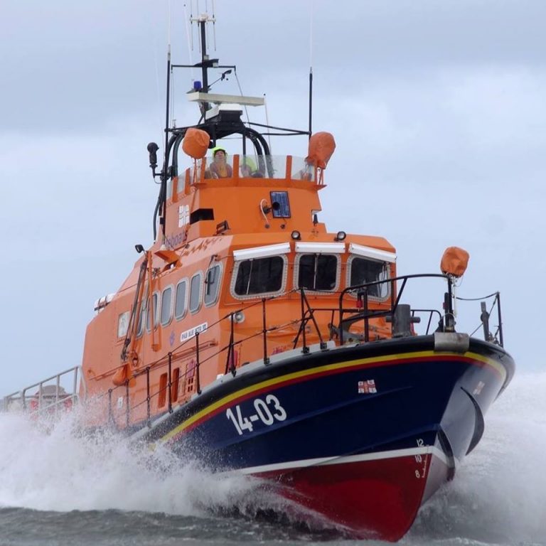 Sinking fishing boat’s ‘mayday’ call activates Fishguard RNLI lifeboat ...