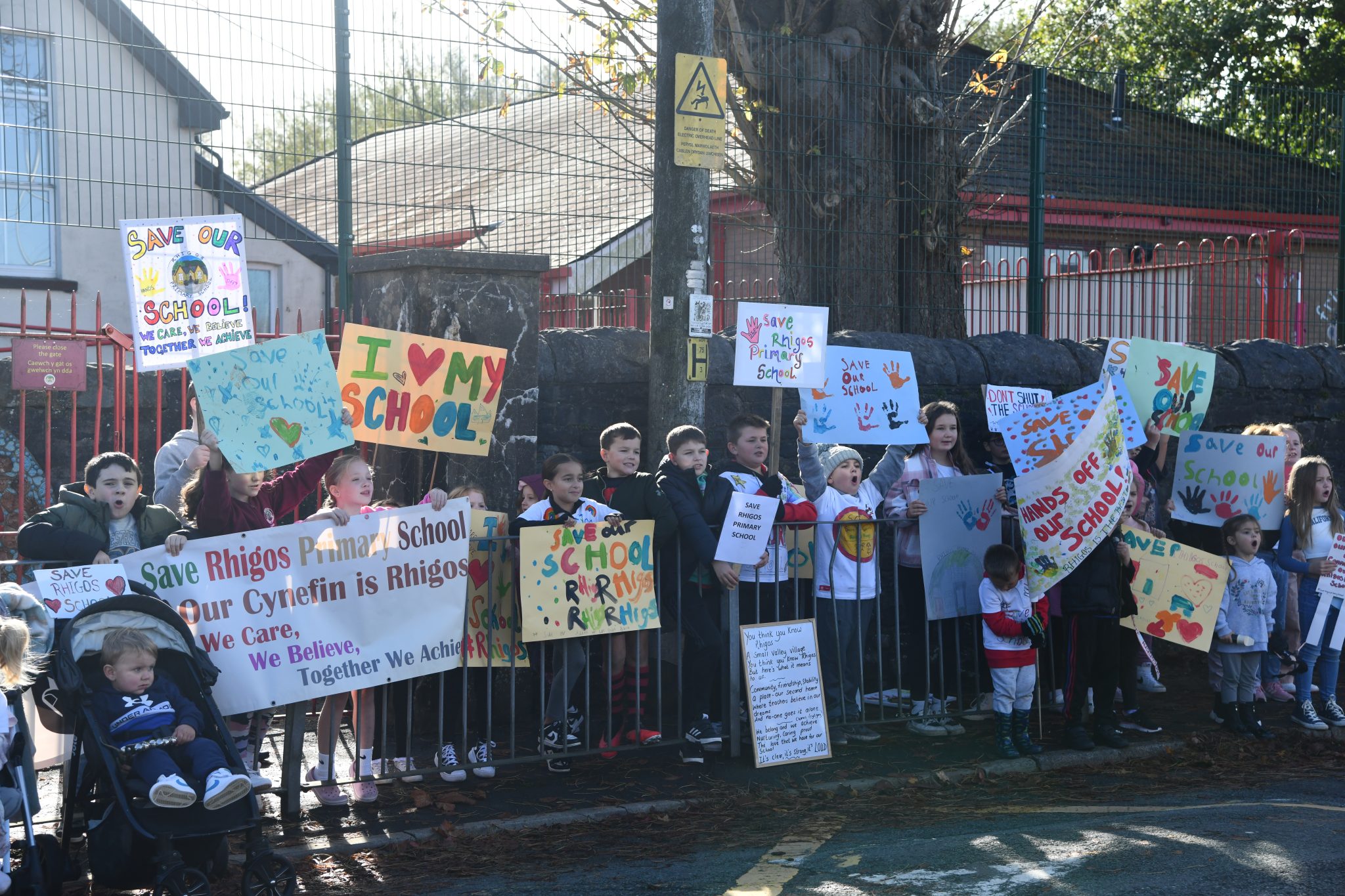 A Cynon Valley community turns out to show support for its school ...