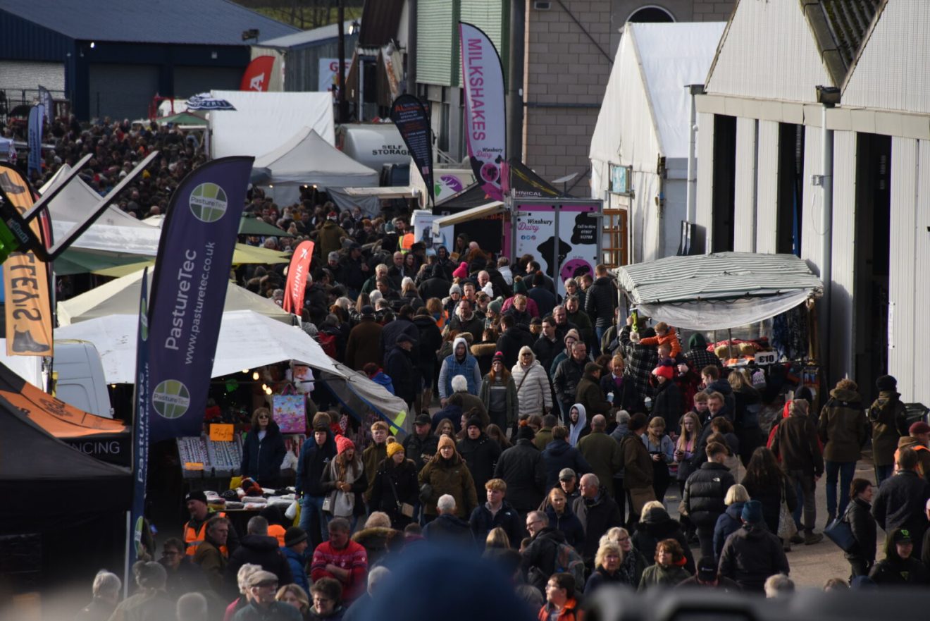 Thousands flock to Builth Wells for Royal Welsh Winter Fair Herald.Wales