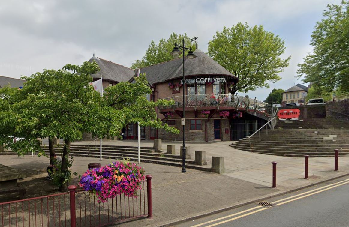 Caerphilly town centre coffee shop to close despite last ditch