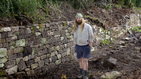 Pictured Barney Murray Drystone waller at the Wynnstay Estate Ruabon. Picture Mandy Jones