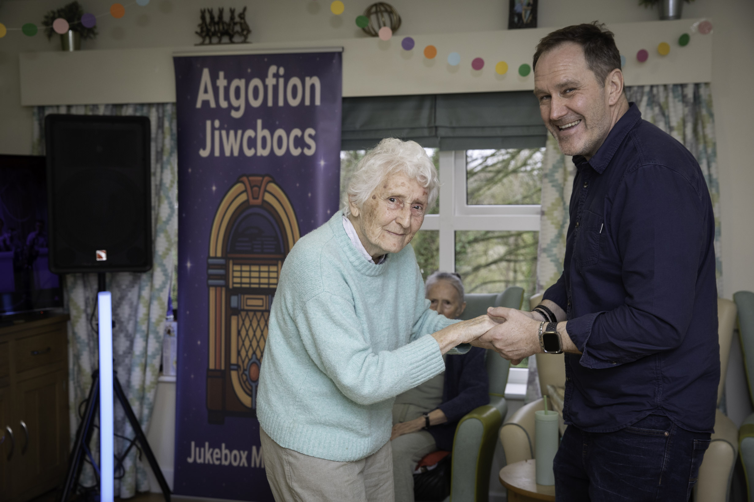 Singalong success: Dementia care home project strikes a chord as it tours Gwynedd