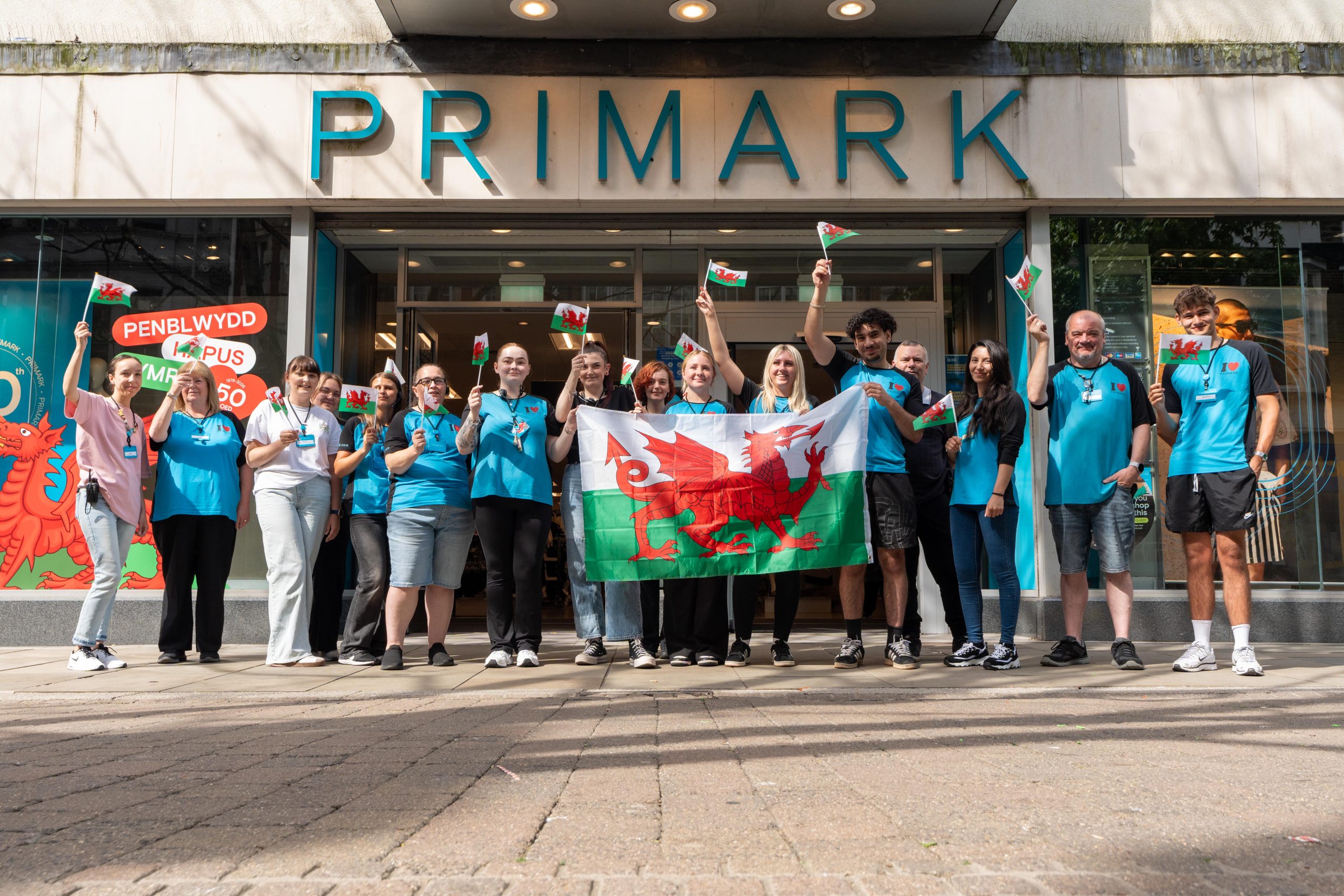 Penblwydd hapus Cymru! Primark celebrates 50 years in Wales
