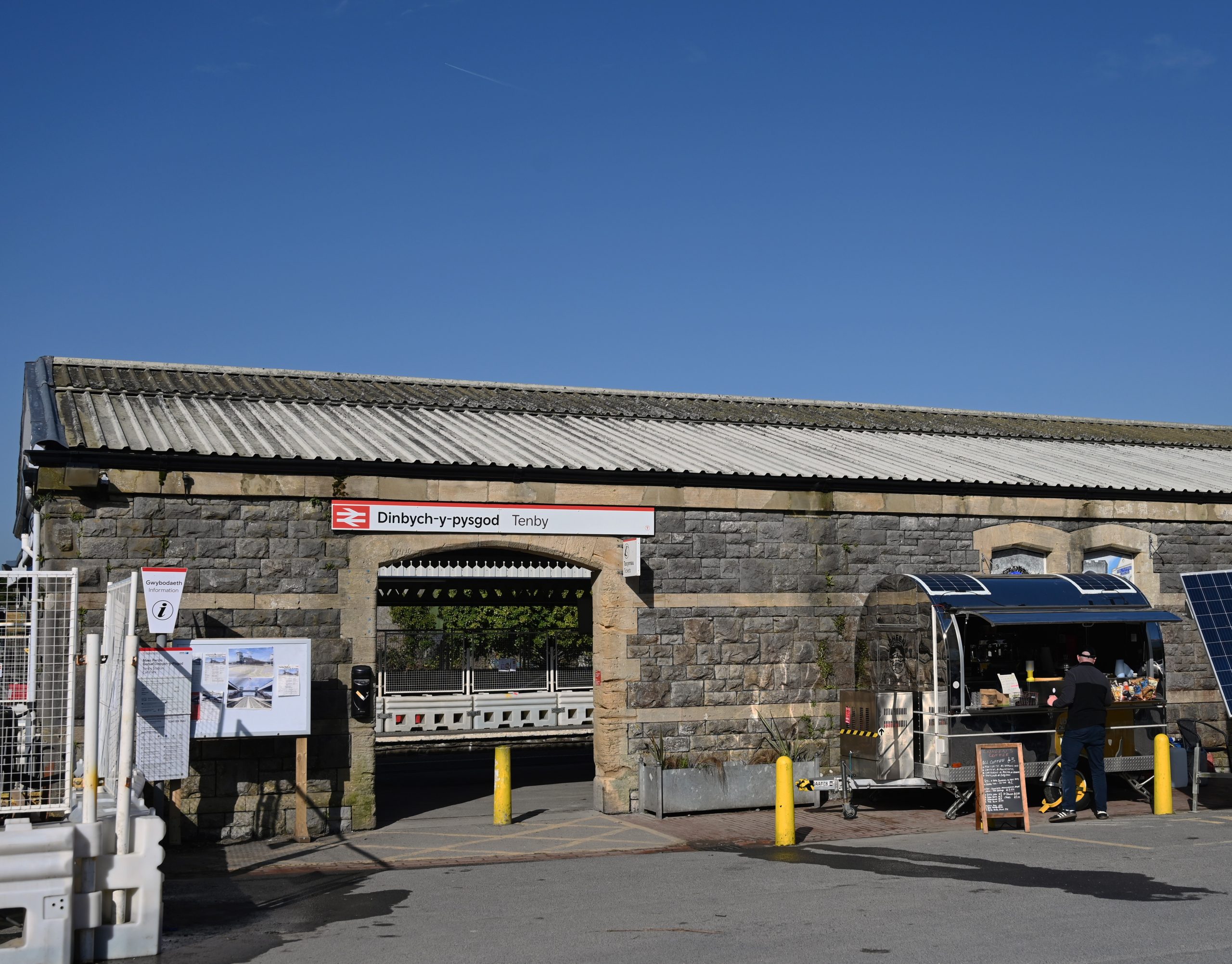 Alcohol sales approved at Tenby railway station despite recent disorder concerns